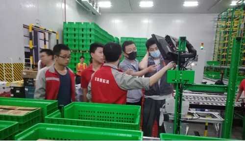 兰剑首个生鲜项目完善收官，，，，，百果园武汉自动化立体库项目乐成验收 -公司新闻-兰剑智能